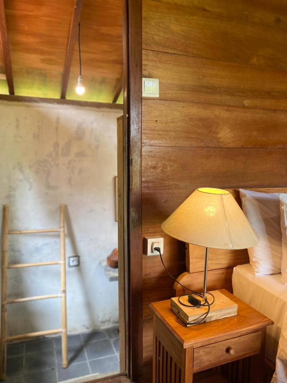 Uma D'Nyuh Homestay Singaraja Exteriér fotografie